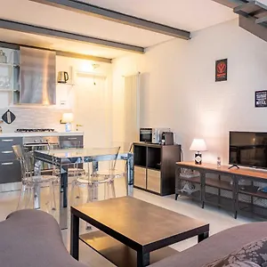 Guest Planet - Splendido Loft Dergano M3 , Milano Italia